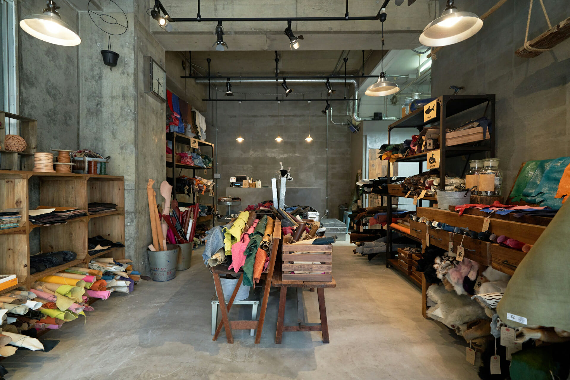 Nishikawa Leather | JAPAN LEATHER JOURNAL