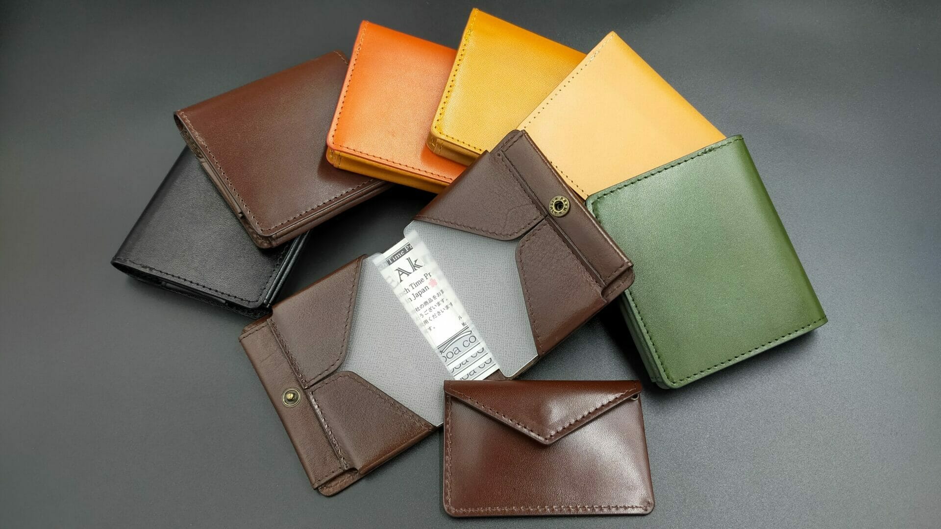 BrEAknoT」の日本最小サイズ2つ折り革財布が人気 | JAPAN LEATHER JOURNAL